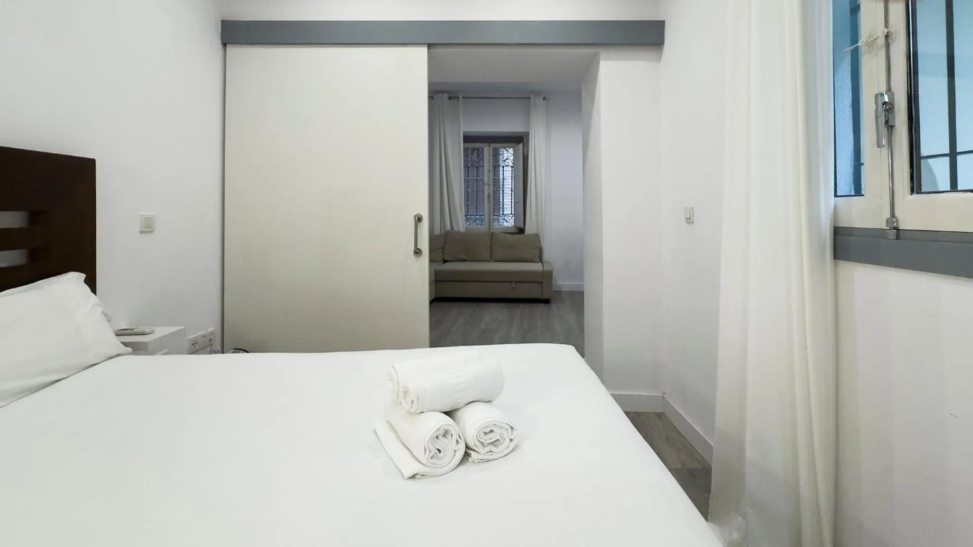 Apartment Ferienwohnung La Casa De La Plata By Toledo Ap