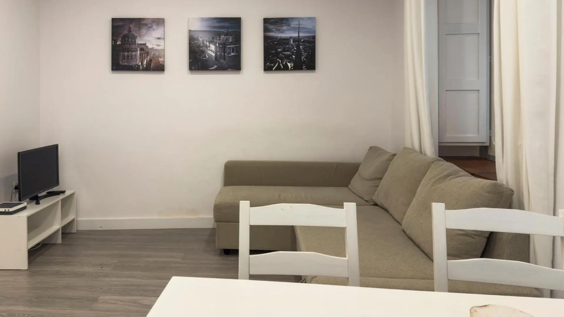 Ferienwohnung La Casa De La Plata By Toledo Ap Apartment